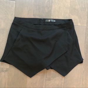 NEW Missguided envelope skort